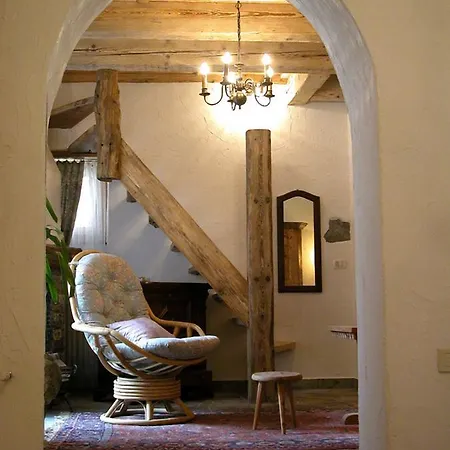 Como Lake Nest Villa